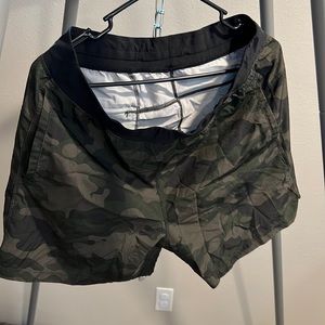 Bearbottom camo training shorts no liner lightly worn size M (tag missing)